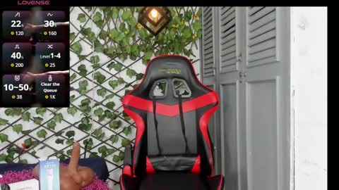 dani_lue online show from 11/26/25, 12:17