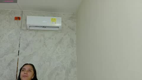 dani_lue online show from 05/18/26, 12:44