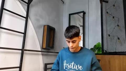 Snapshot of dani_mc chatting on 12/14/25, 11:48 dani_mc online show from 12/14/25, 11:48