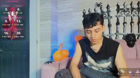 Snapshot of dani_rivass_ chatting on 10/22/25, 03:07 Daniel online show from 10/22/25, 03:07