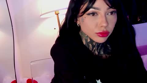 Dani online show from 11/28/25, 01:30