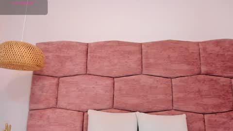   online show from 10/01/25, 03:34