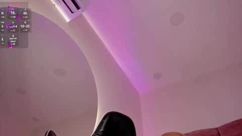   online show from 11/13/25, 04:22