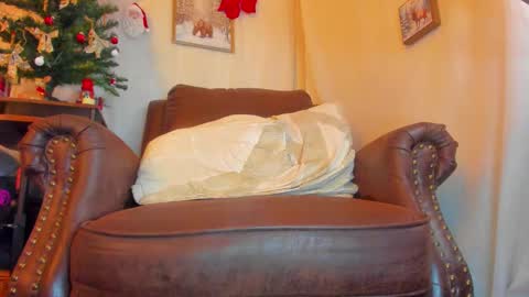 danidollxxx online show from 11/13/25, 04:22