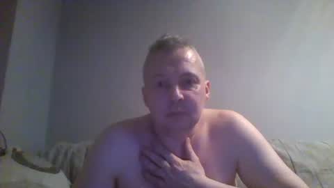 Snapshot of daniel0028 chatting on 09/14/25, 02:33 dan online show from 09/14/25, 02:33