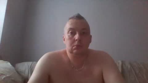 Snapshot of daniel0028 chatting on 09/14/25, 03:44 dan online show from 09/14/25, 03:44