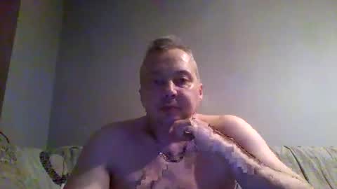 Snapshot of daniel0028 chatting on 10/05/25, 04:49 dan online show from 10/05/25, 04:49