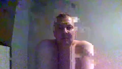 Snapshot of daniel0028 chatting on 10/12/25, 11:15 dan online show from 10/12/25, 11:15