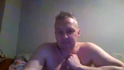 Snapshot of daniel0028 chatting on 11/16/25, 12:38 dan online show from 11/16/25, 12:38