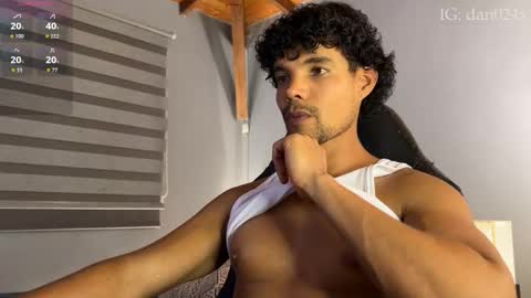 Snapshot of daniel0910s chatting on 11/08/25, 11:36 Daniel online show from 11/08/25, 11:36