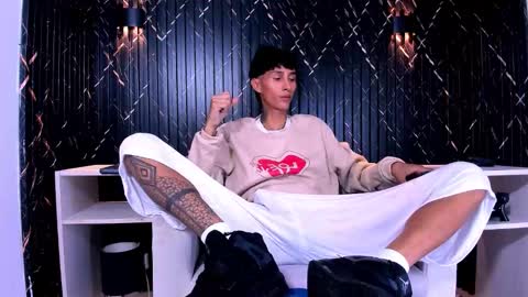 Daniel Delux  online show from 10/22/25, 04:35