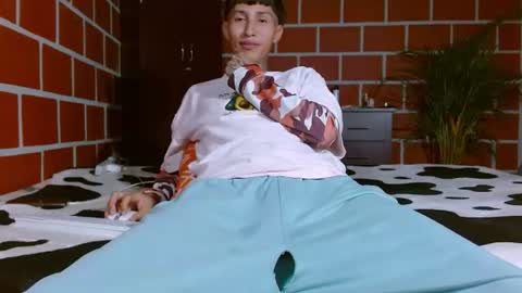 daniel_deluxx online show from 06/16/26, 03:31