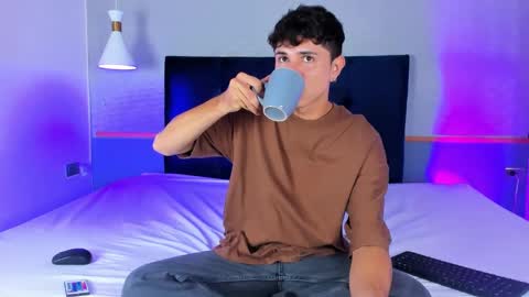 Daniel online show from 01/28/25, 03:47