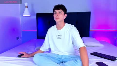 Daniel online show from 02/13/25, 03:39