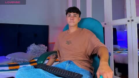 Daniel online show from 03/03/25, 03:08