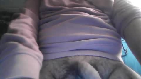 Snapshot of daniel_hot996 chatting on 11/27/25, 08:27 daniel_hot996 online show from 11/27/25, 08:27