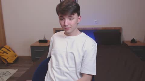 Snapshot of daniel_isaak chatting on 02/22/25, 07:25 Daniel Jerry online show from 02/22/25, 07:25