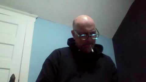 Snapshot of daniel_lbc chatting on 10/16/25, 04:46 Daniel online show from 10/16/25, 04:46