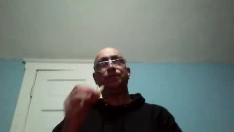 Snapshot of daniel_lbc chatting on 11/09/25, 05:28 Daniel online show from 11/09/25, 05:28