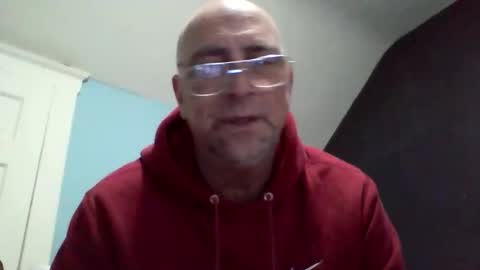 Snapshot of daniel_lbc chatting on 11/23/25, 12:54 Daniel online show from 11/23/25, 12:54