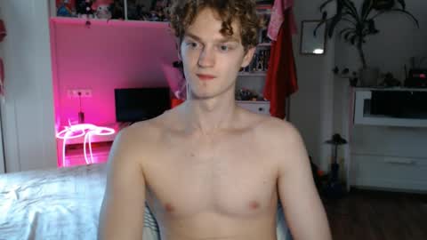 Snapshot of daniel_yumm chatting on 05/27/26, 07:27 Daniel online show from 05/27/26, 07:27