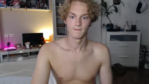 Daniel online show from 07/23/26, 03:32