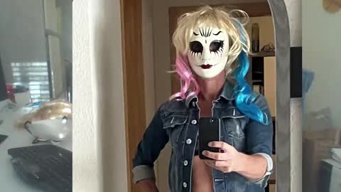 newcumer online show from 12/04/24, 12:25