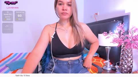 Snapshot of daniela_beauty chatting on 03/10/26, 03:39 daniela online show from 03/10/26, 03:39