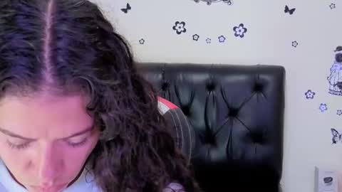 danielarivasth online show from 09/11/25, 02:55