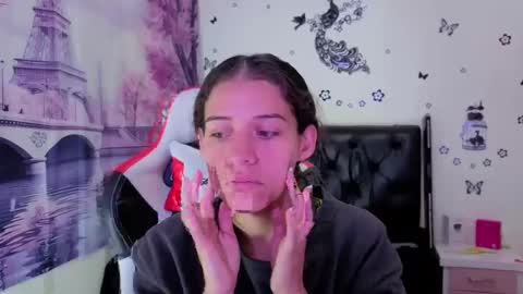 danielarivasth online show from 09/15/25, 01:11