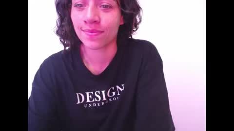 danielarivasth online show from 10/23/25, 06:13