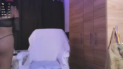 Snapshot of daniela_zs chatting on 11/05/25, 03:17 daniela_zs online show from 11/05/25, 03:17