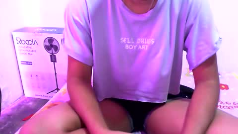 Snapshot of danielaa_foxx chatting on 10/22/25, 10:20 danielaa_foxx online show from 10/22/25, 10:20