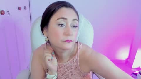 Daniela online show from 10/10/25, 04:33