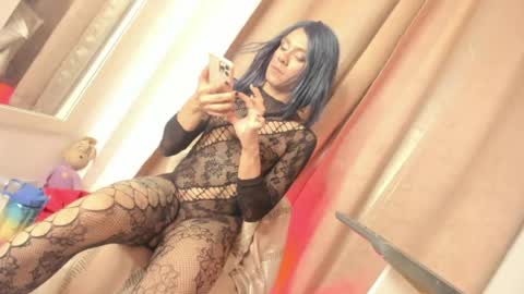 Snapshot of danielamay00 chatting on 07/04/26, 02:40 danielamay00 online show from 07/04/26, 02:40