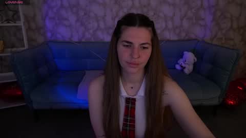danielareign online show from 04/25/26, 01:52