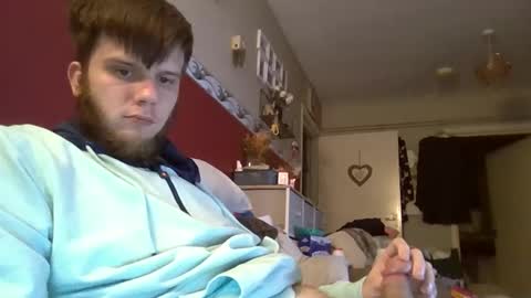 Snapshot of danieleverett42 chatting on 10/10/25, 04:00 danieleverett42 online show from 10/10/25, 04:00