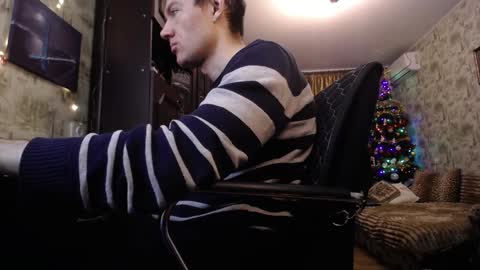 Snapshot of danielgraysoon chatting on 01/07/25, 01:46 Daniel Grayson online show from 01/07/25, 01:46