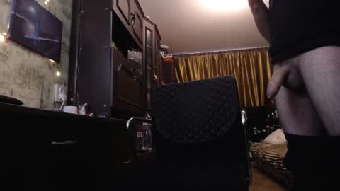 Snapshot of danielgraysoon chatting on 02/05/25, 11:44 Daniel Grayson online show from 02/05/25, 11:44