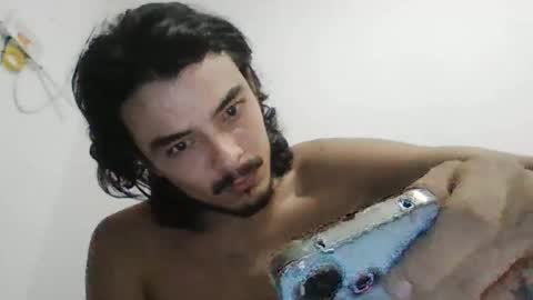 Snapshot of danielhot17 chatting on 12/14/25, 04:18 DANIEL online show from 12/14/25, 04:18