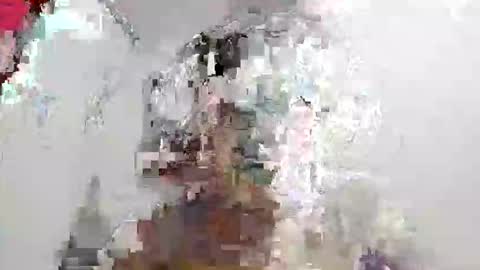 Snapshot of danielhot17 chatting on 12/18/25, 11:27 DANIEL online show from 12/18/25, 11:27