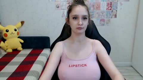 Snapshot of daniella_martin chatting on 04/18/26, 12:36 Daniella Martin online show from 04/18/26, 12:36