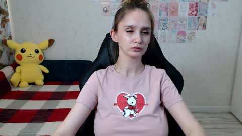 Snapshot of daniella_martin chatting on 06/05/26, 10:32 Daniella Martin online show from 06/05/26, 10:32