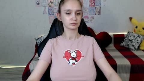 Daniella Martin online show from 06/17/26, 02:36