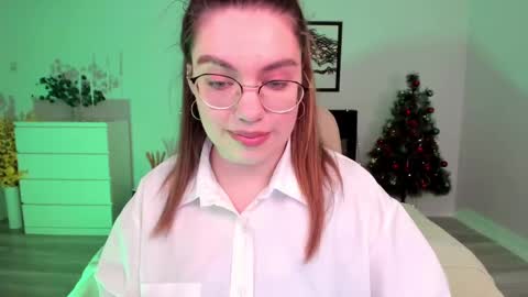 Daniella online show from 12/18/24, 02:17