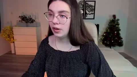 Daniella online show from 12/22/24, 11:22