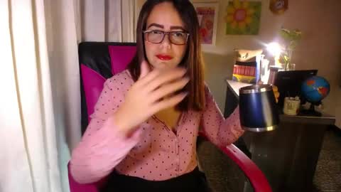 Angie online show from 05/28/26, 05:10