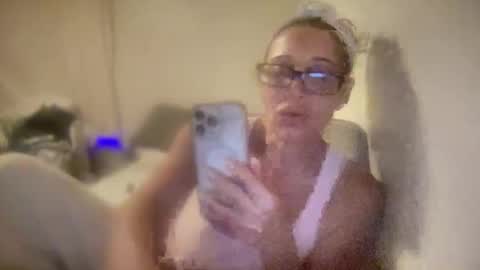 daniellealexa online show from 06/08/26, 02:23