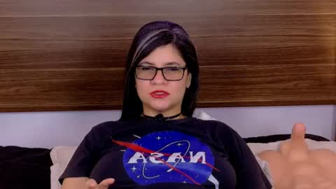 daniellerain online show from 07/27/26, 11:45