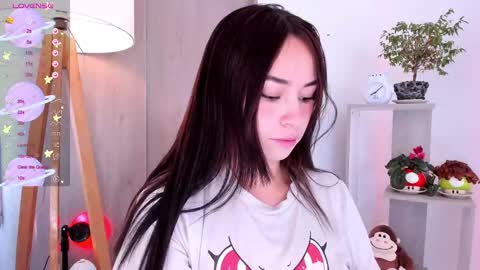 Snapshot of daniellerose_ chatting on 02/15/25, 08:54 Danielle Rose online show from 02/15/25, 08:54